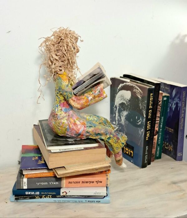 Paper mache statuette - Image 4